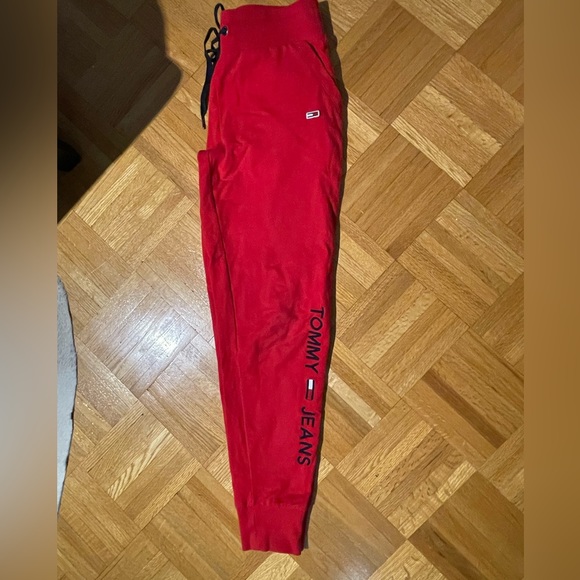 Tommy Hilfiger red joggers. - Picture 7 of 8